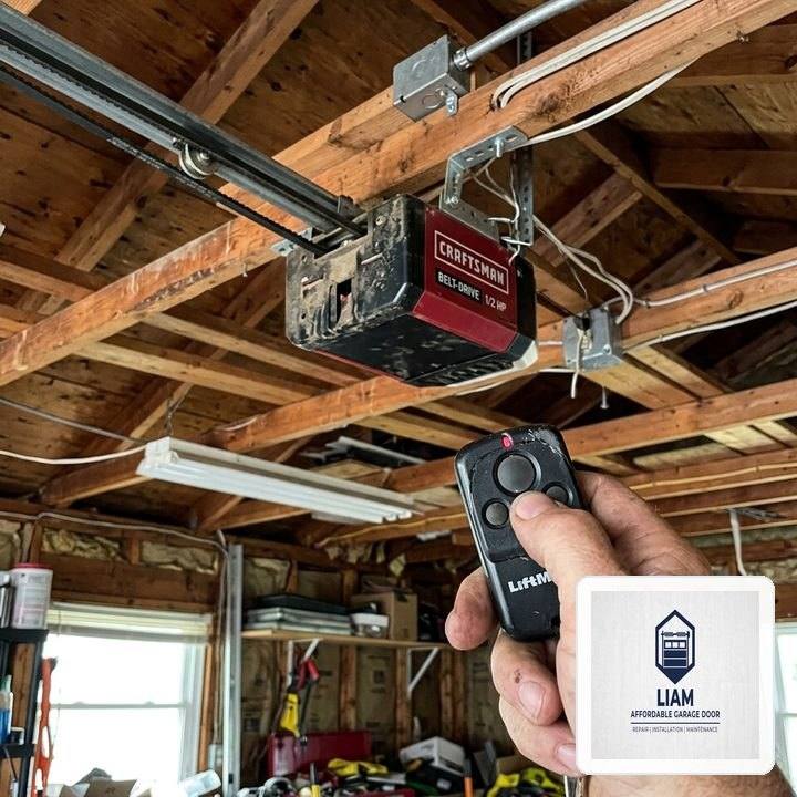 Liam Affordable Garage Door in Hingham, MA: Heavy-Duty Steel Section Strut & 11-Gauge Hinge Reinforcement - Hingham, MA